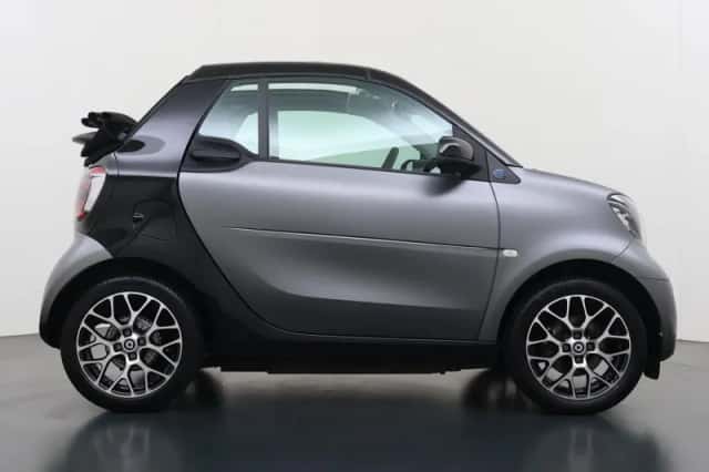 Smart Fortwo (2024) thumbnail 6