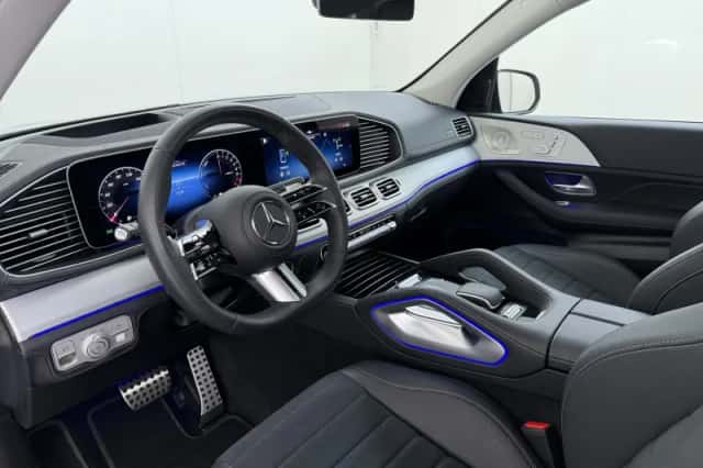 Mercedes-Benz GLE (2026) thumbnail 2