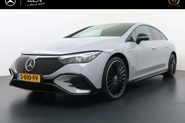 Mercedes-Benz EQE (2023) thumbnail 1