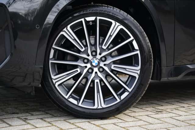 BMW X1 (2023) thumbnail 5