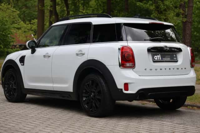 MINI Countryman (2019) thumbnail 3