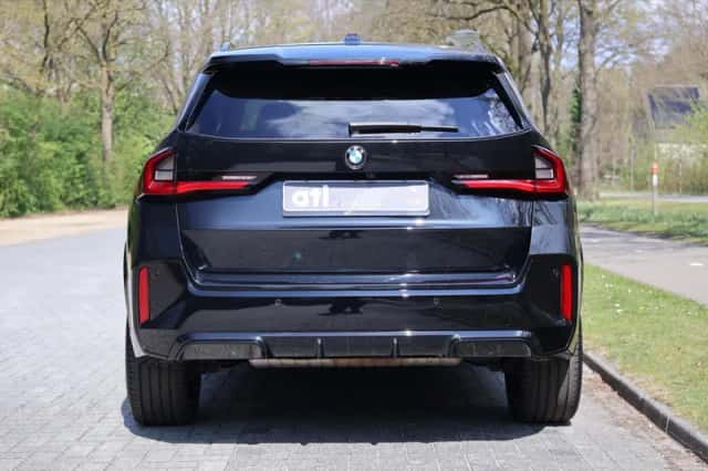 BMW X1 (2023) thumbnail 4