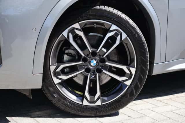 BMW X2 (2024) thumbnail 5