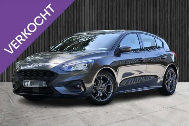 Ford Focus (2021) thumbnail 1