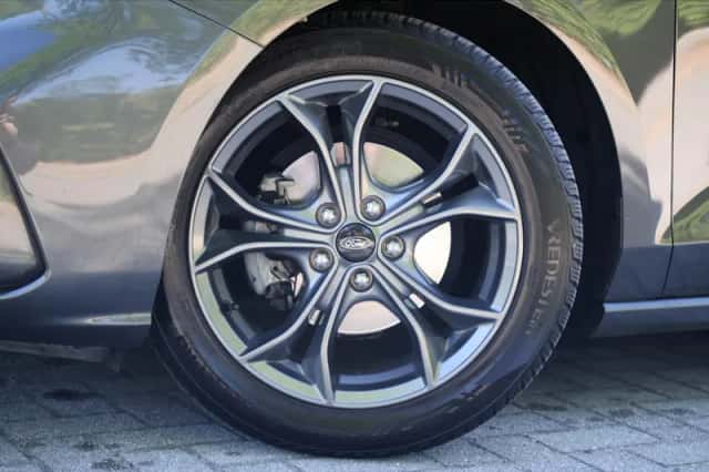 Ford Focus (2021) thumbnail 5