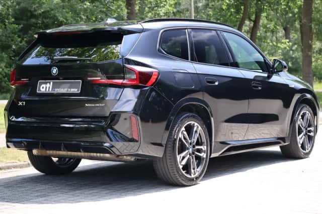 BMW X1 (2022) thumbnail 5