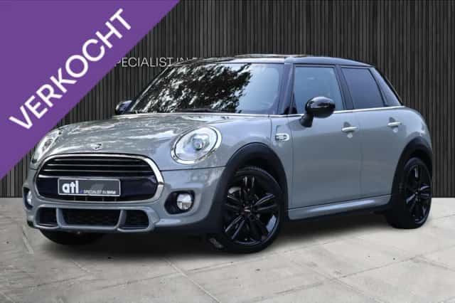 MINI Cooper (2017) thumbnail 1