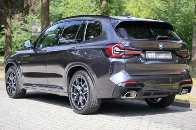 BMW X3 (2021) thumbnail 3