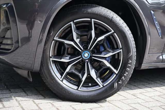 BMW X3 (2021) thumbnail 4