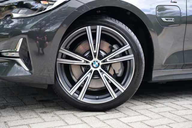 BMW 3-Serie (2022) thumbnail 4