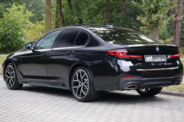 BMW 5-Serie (2023) thumbnail 3
