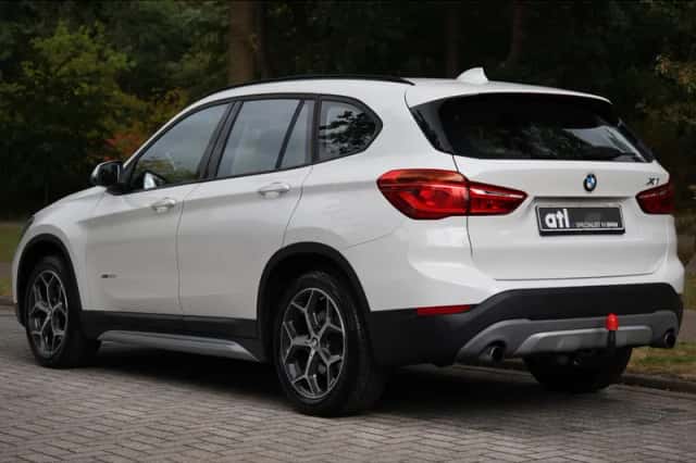 BMW X1 (2018) thumbnail 4