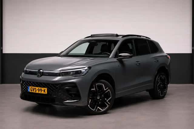 Volkswagen Tiguan (2024) thumbnail 1