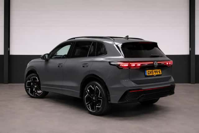 Volkswagen Tiguan (2024) thumbnail 6