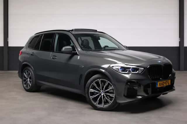 BMW X5 (2022) thumbnail 3