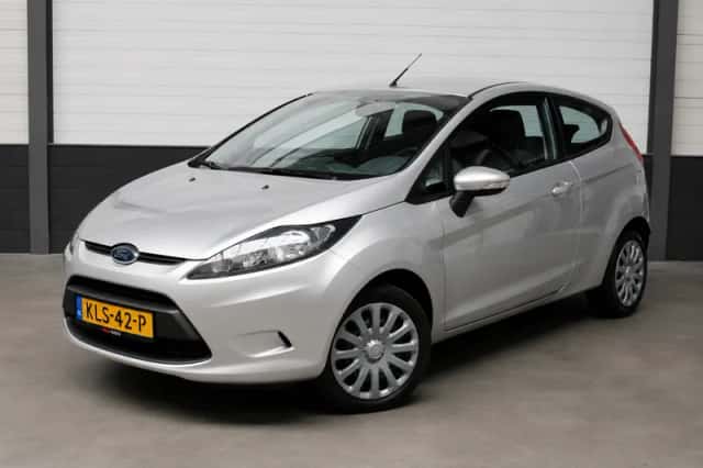 Ford Fiesta (2010) thumbnail 1