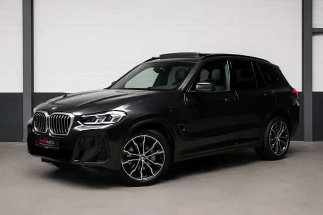 BMW X3 (2022) thumbnail 1