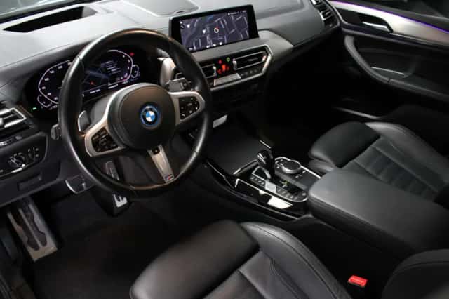 BMW X3 (2022) thumbnail 4