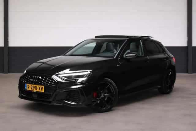 Audi A3 (2023) thumbnail 1
