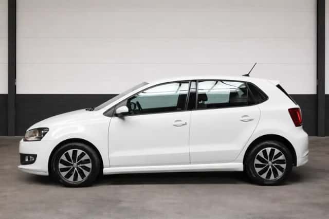 Volkswagen Polo (2017) thumbnail 3