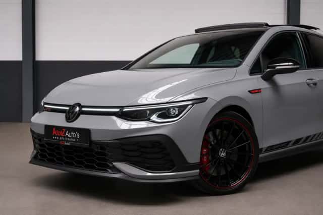 Volkswagen Golf (2023) thumbnail 2