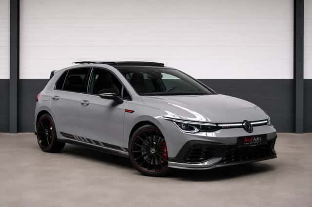 Volkswagen Golf (2023) thumbnail 3