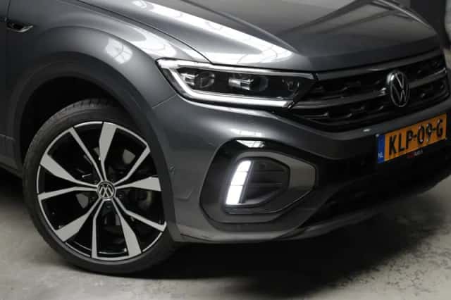 Volkswagen T-Roc (2025) thumbnail 6