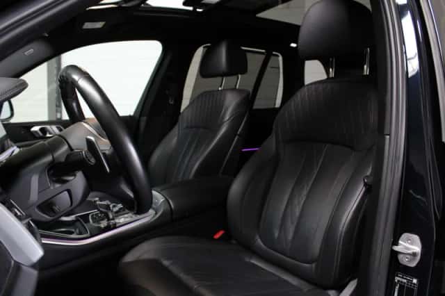 BMW X5 (2020) thumbnail 3