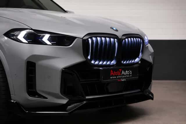 BMW X5 (2024) thumbnail 2