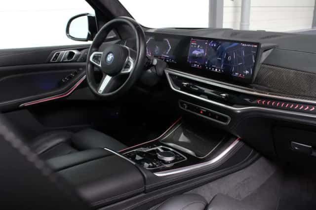 BMW X5 (2024) thumbnail 5