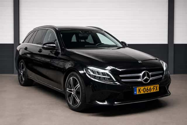 Mercedes-Benz C-Klasse (2020) thumbnail 2