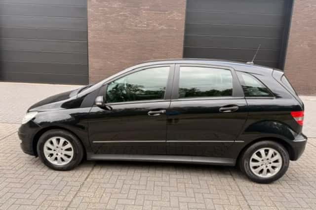 Mercedes-Benz B-Klasse (2008) thumbnail 2