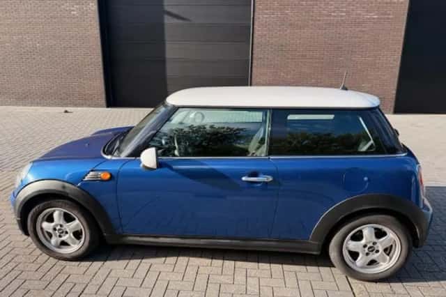 MINI Cooper (2007) thumbnail 2