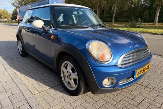 MINI Cooper (2007) thumbnail 5