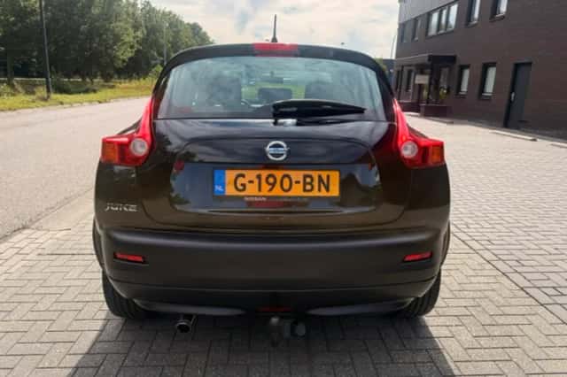 Nissan Juke (2011) thumbnail 4