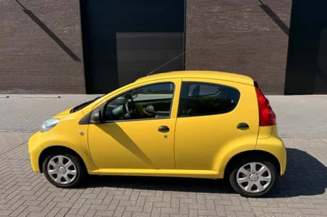 Peugeot 107 (2010) thumbnail 2