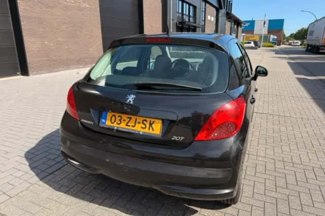 Peugeot 207 (2008) thumbnail 5