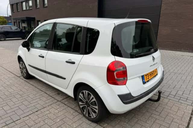 Renault Grand Modus (2009) thumbnail 3