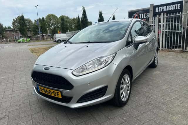 Ford Fiesta (2017) thumbnail 1
