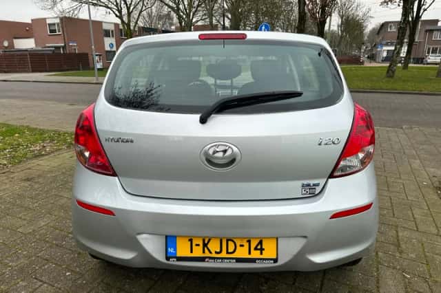 Hyundai i20 (2013) thumbnail 5