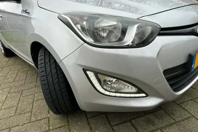 Hyundai i20 (2013) thumbnail 6
