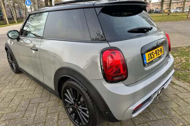 MINI Cooper S (2020) thumbnail 5