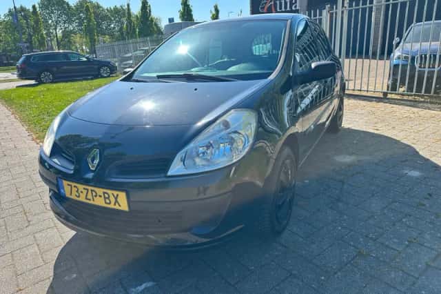 Renault Clio (2008) thumbnail 2