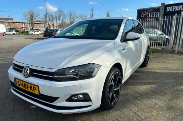 Volkswagen Polo (2019) thumbnail 2