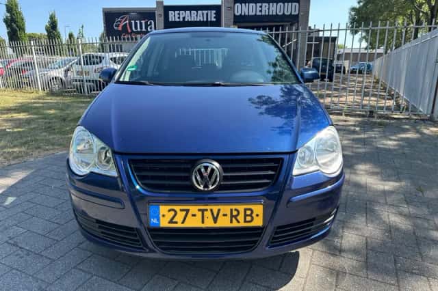 Volkswagen Polo (2007) thumbnail 4