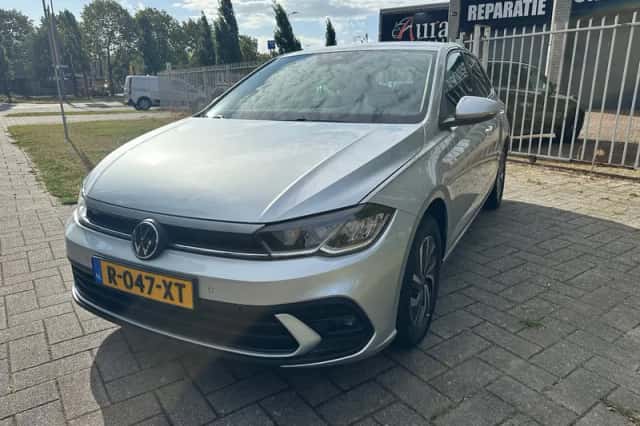 Volkswagen Polo (2022) thumbnail 2