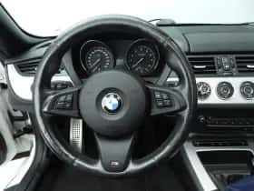 BMW Z4 (2010) thumbnail 11