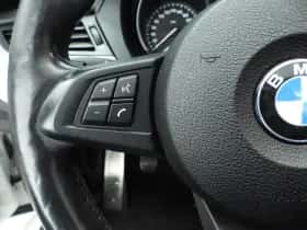 BMW Z4 (2010) thumbnail 13