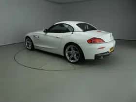 BMW Z4 (2010) thumbnail 19