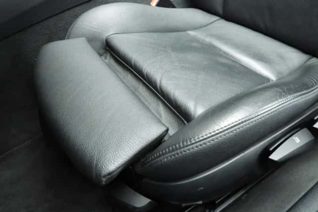 BMW Z4 (2010) thumbnail 24